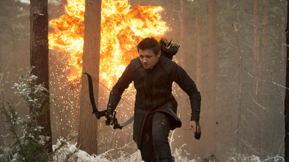 Der Bogenschütze Hawkeye (Jeremy Renner) hat allerhand explosive Überraschungen in seinem Köcher