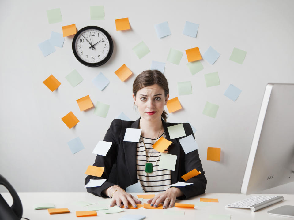 Pasar más horas de la cuenta en la oficina es algo cada vez peor visto y valorado por los empleados. Foto: Getty Images. 