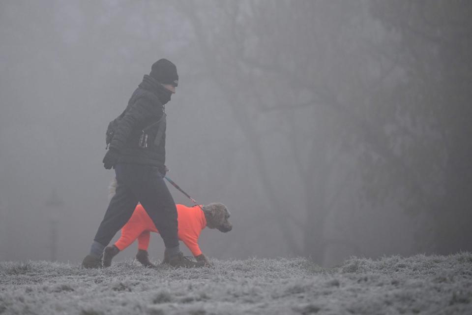 London has been hit with heavy snow and ice amid freezing temperatures. (AFP via Getty Images)