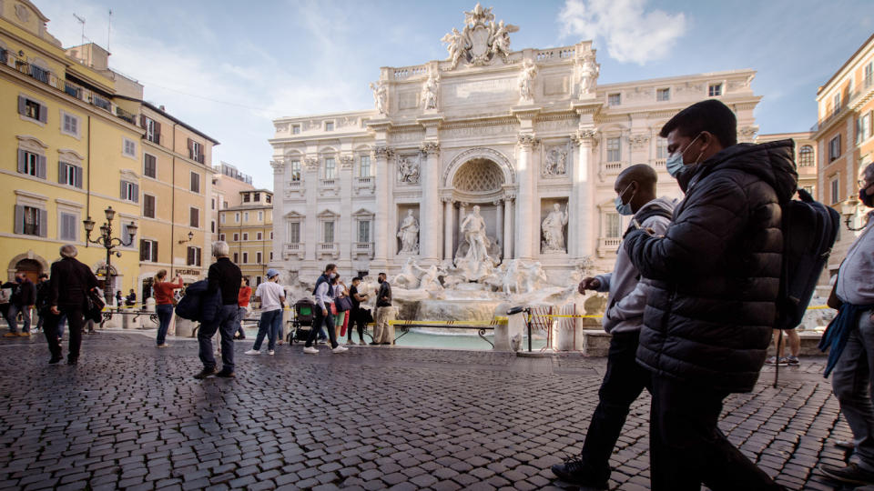 Trevi Fountain