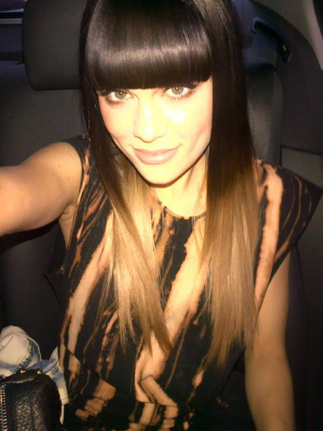 Celebrity photos: Jessie J tweeted this gorgeous photo of her new hair. She’s ditched the purple highlights in favour of some dip-dyed blonde. We think the star looks seriously gorge in this picture.