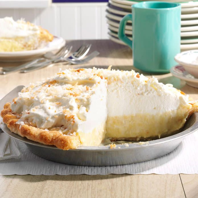 Dar's Coconut Cream Pie