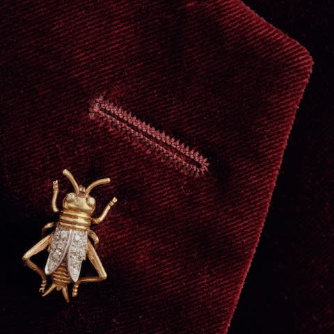 gold and diamond cricket pin Chaumet