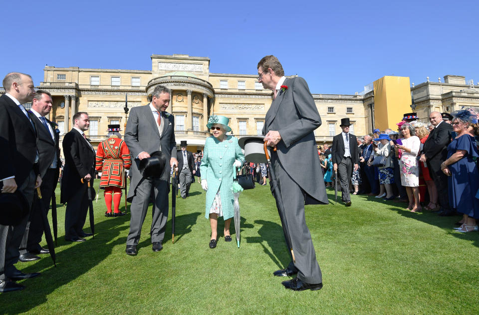 LONDON, UNITED KINGDOM - MAY 15: Queen Elizabeth II attends a garden party at Buckingham Palace on May 15, 2018 in London, England. (Photo by John Stillwell - Pool/Getty Images)