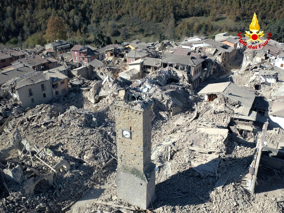 New earthquake rocks Italy, flattens historic basilica
