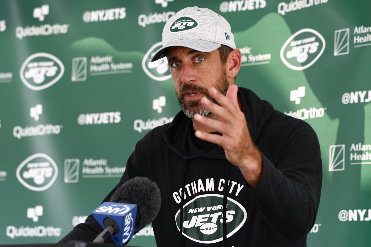 Jets QB Aaron Rodgers has strong words for ‘insecure’ Sean Payton over Nathaniel Hackett comments
