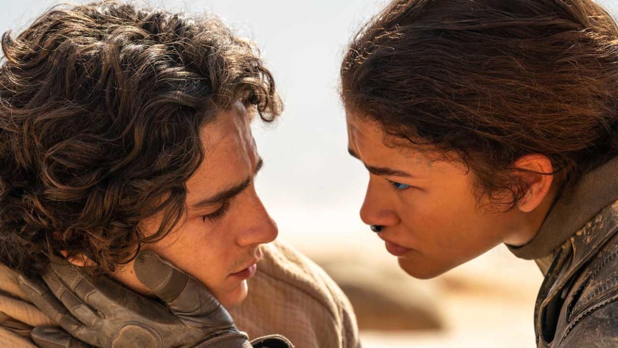  Timothée Chalamet & Zendaya starring in Dune: Part 2 