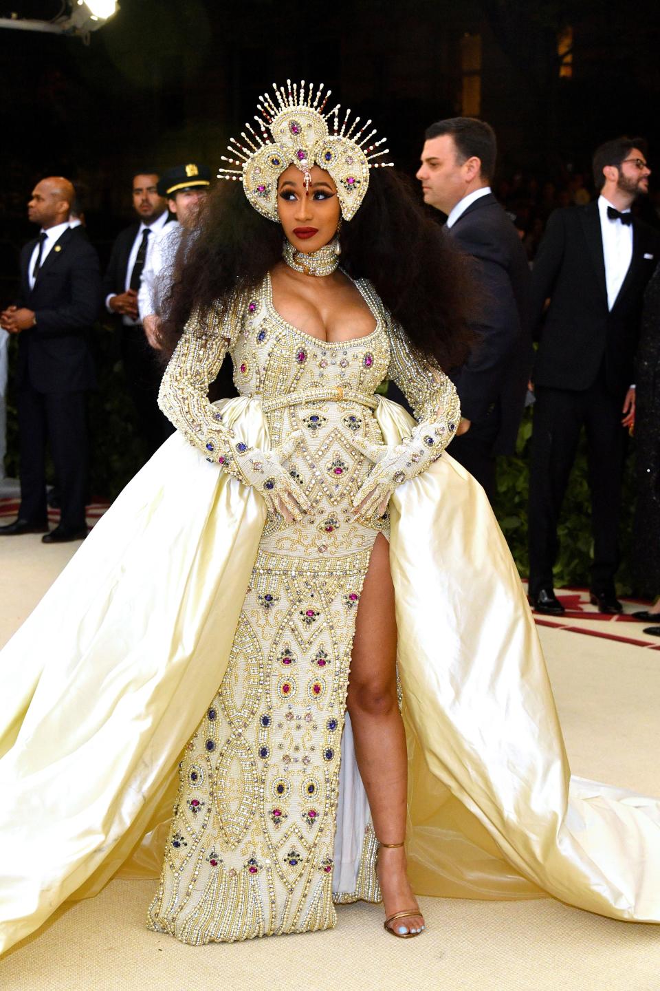 <h1 class="title">Cardi B in Moschino</h1><cite class="credit">Photo: Getty Images</cite>
