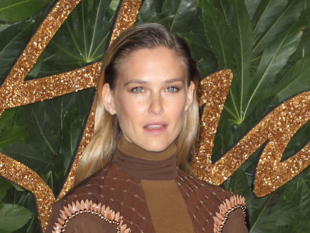 Bar Refaeli bei einem Event. (Bild: Landmark Media. pictures@lmkmedia.com. Tel:00 44 20 7033 3830/ImageCollect)