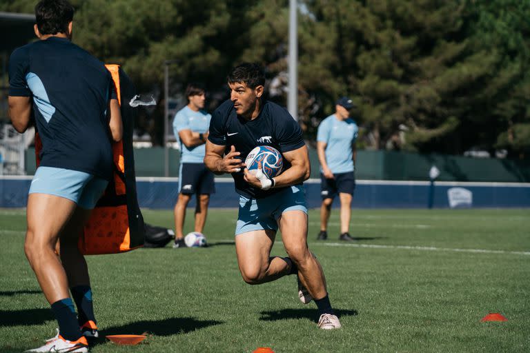 Tomás Cubelli, un número 9 de juego tan físico que en defensa parece un noveno forward; su inclusión en la formación titular contra Gales es sorpresiva.