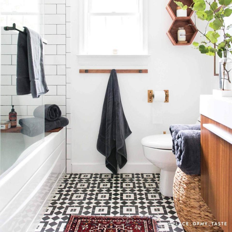 Includes four bath towels, two hand towels, four washcloths and 1 bath mat. Normally $200, <a href="https://fave.co/32e1lYi" target="_blank" rel="noopener noreferrer">get it for 20% off for $160﻿</a>.