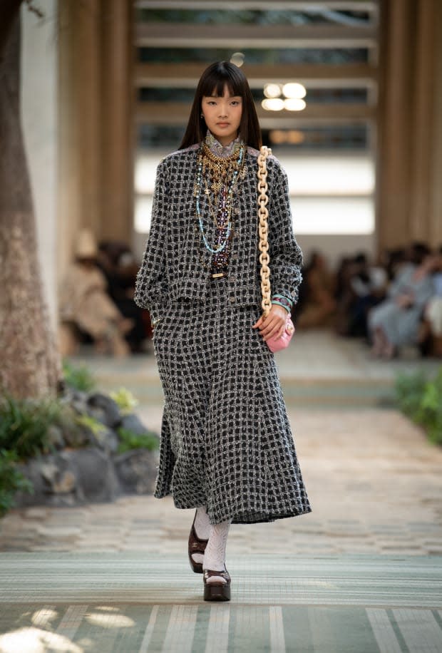 Chanel Fall 2022 - Fashionista