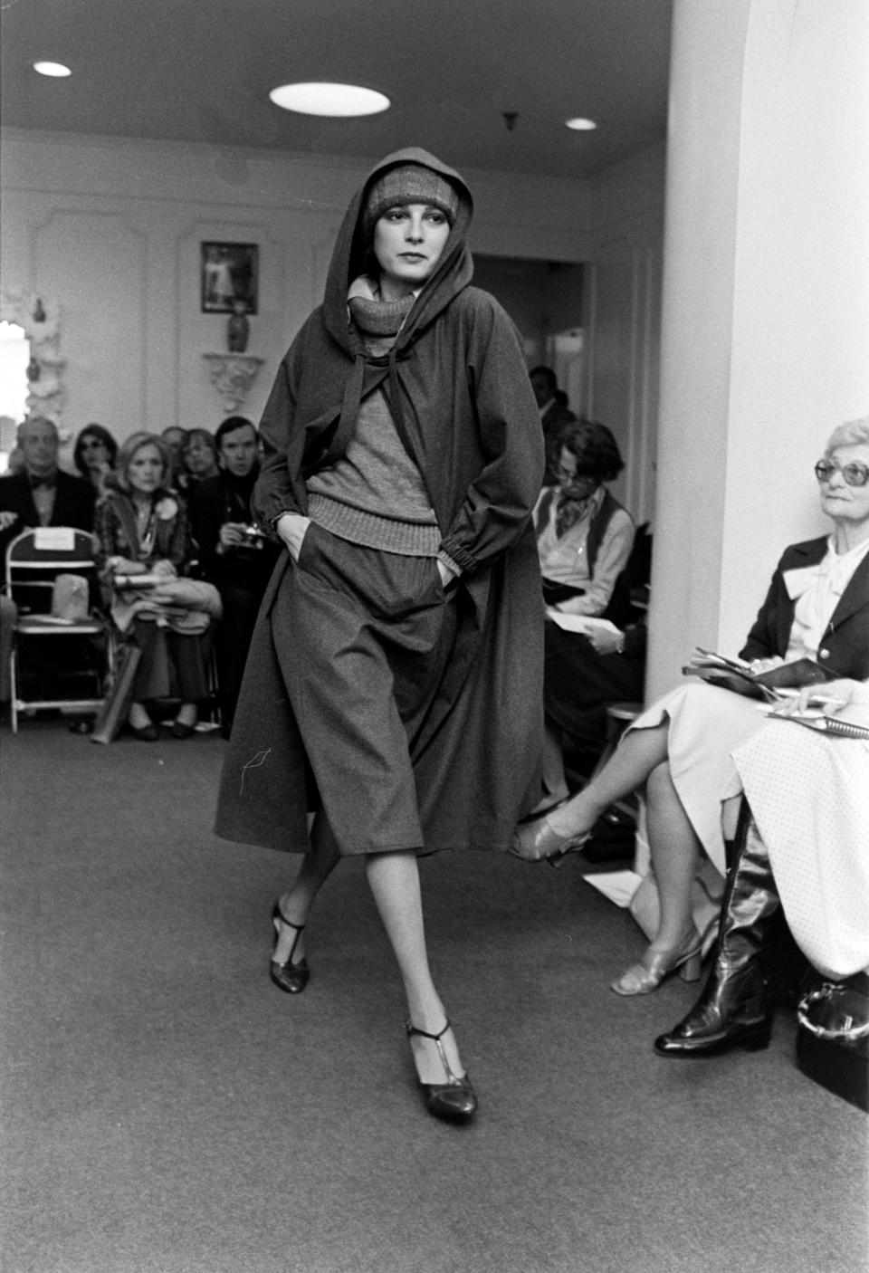 Albert Nipon Fall 1976 Ready to Wear Runway