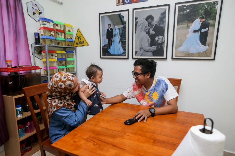 The Health Ministry appeared to take a dig at the Women’s Development Department in a tweet on what parents of young children can do to alleviate the boredom that comes with being cooped up indoors all day. — Picture by Farhan Najib