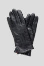 <b>Snow style:</b> Combat winter-bitten hands with these leather gloves, £15 <a href="http://www.marksandspencer.com/Woman-Leather-Stitch-Detail-Gloves/dp/B0051K2IRM?ie=UTF8&ref=sr_1_9&nodeId=42967030&sr=1-9&qid=1358506422&pf_rd_r=087369269SD2Y4DHJZG8&pf_rd_m=A2BO0OYVBKIQJM&pf_rd_t=301&pf_rd_i=0&pf_rd_p=321381407&pf_rd_s=center-3" rel="nofollow noopener" target="_blank" data-ylk="slk:marksandspencer.com;elm:context_link;itc:0;sec:content-canvas" class="link ">marksandspencer.com</a>