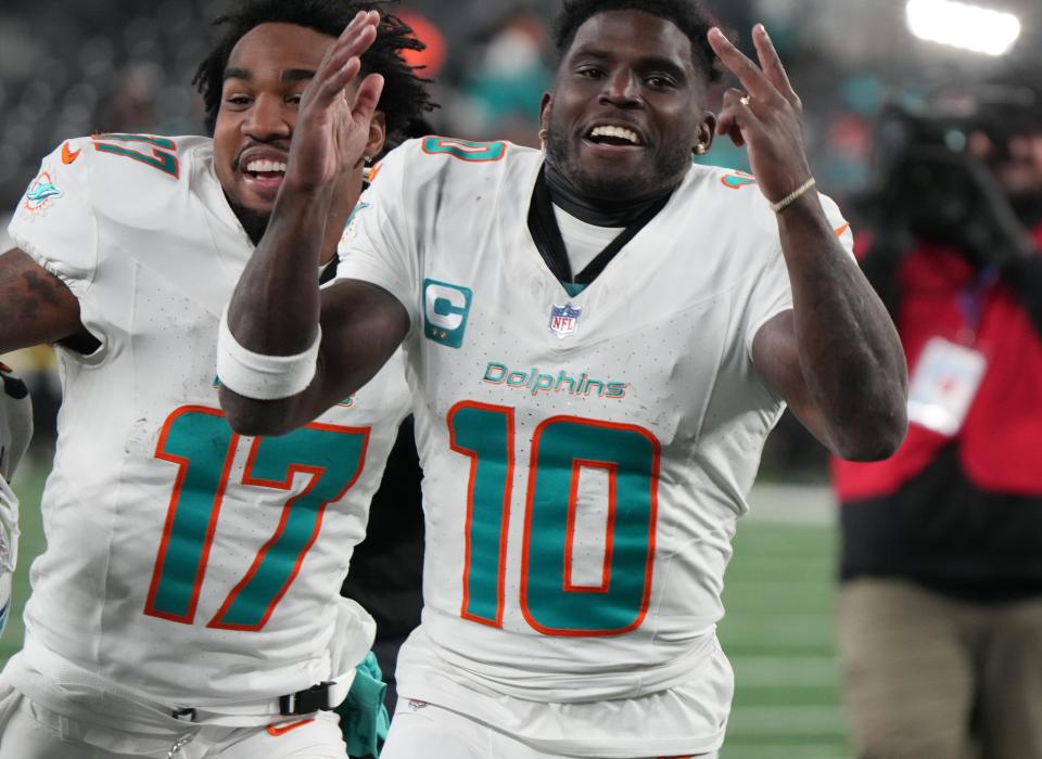 Will Tyreek Hill and the Miami Dolphins beat the Washington Commanders on Sunday? NFL Week 13 picks, predictions and odds weigh in on the game.