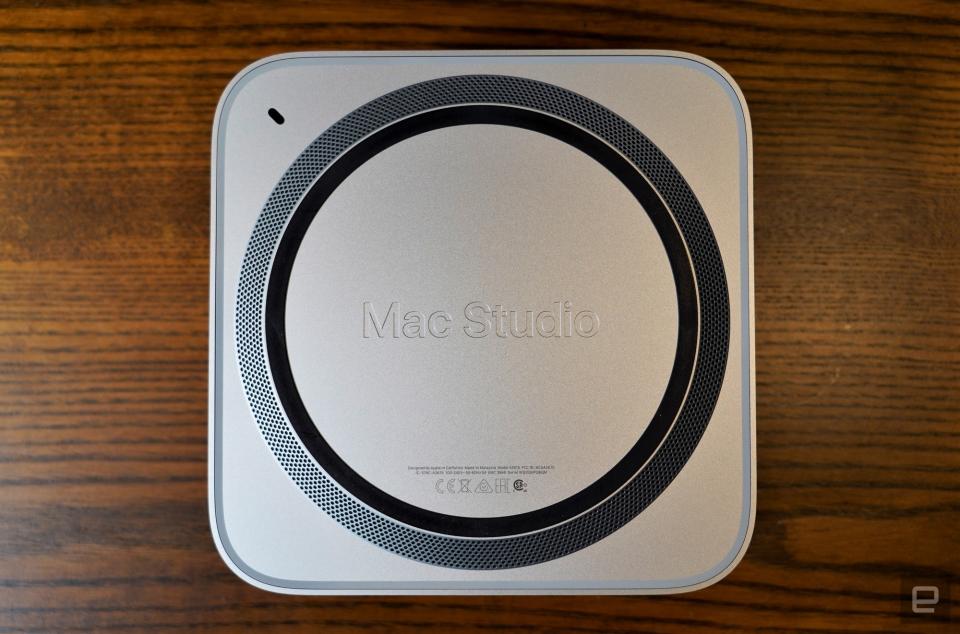 <p>Apple Mac Studio bottom fan vents</p>
