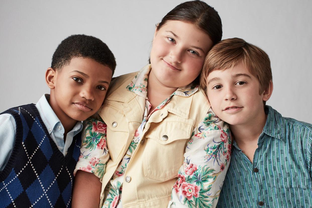 Lonnie Chavis as Randall, Mackenzie Hancsicsak as Kate, Parker Bates as Kevin in This Is Us