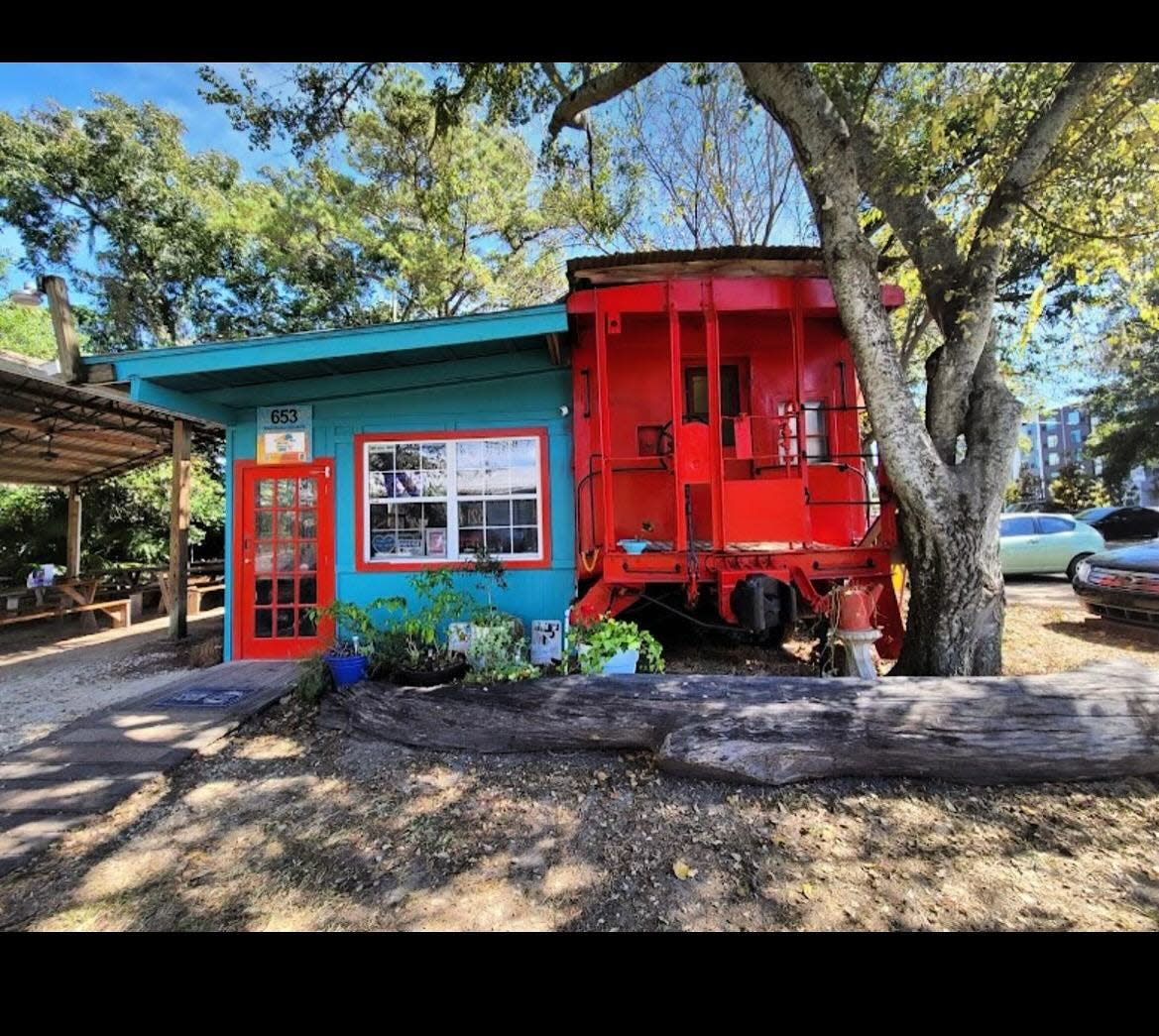 Sweet Boozy Cakes Bakery & Cafe opened its first brick and mortar location in fall of 2023 at 653 Railroad Square, in the former home of Crum Box Gastgarden.