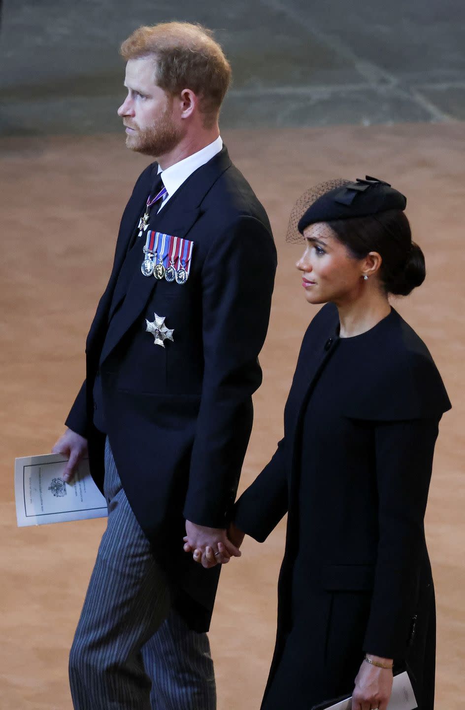 meghan markle supporting prince harry queen death