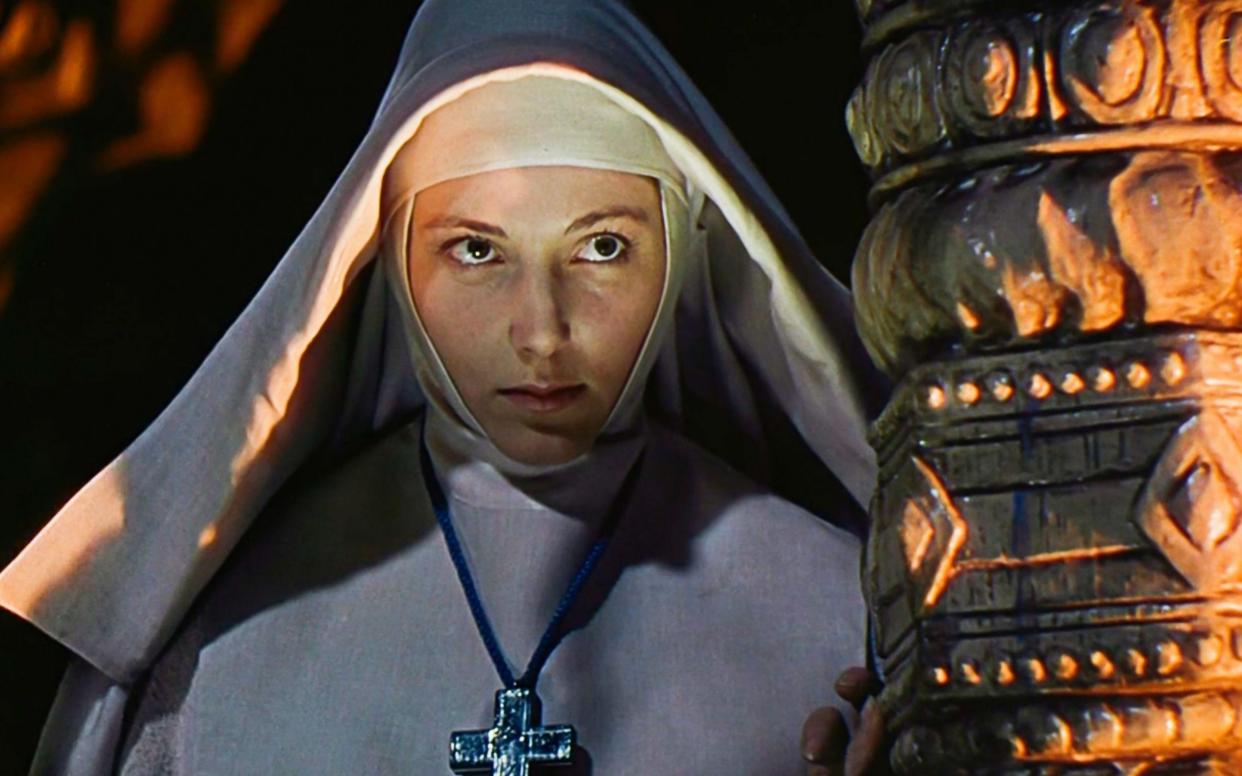 Kathleen Byron in Black Narcissus - Alamy