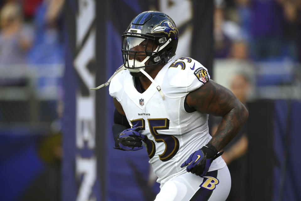 Baltimore Ravens outside linebacker Terrell Suggs is still going strong at age 35. (AP)