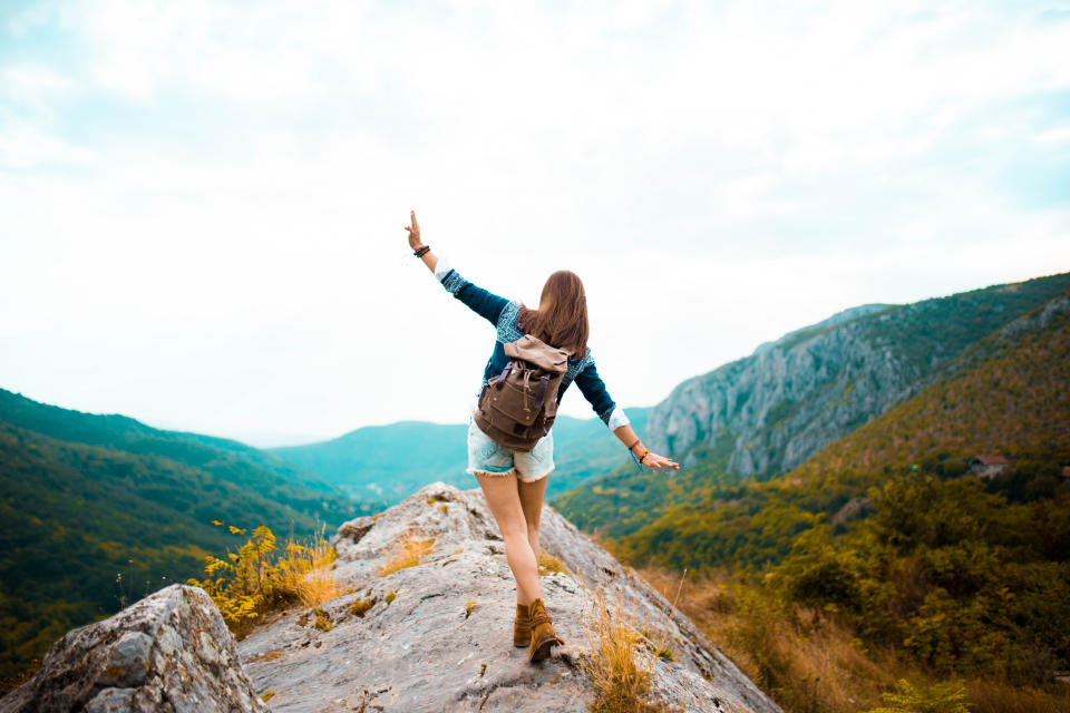 Wandern, spazieren oder Sport machen: Sich an der frischen Luft aufzuhalten ist gut für unser Gehirn. (Symbolbild: Getty Images)