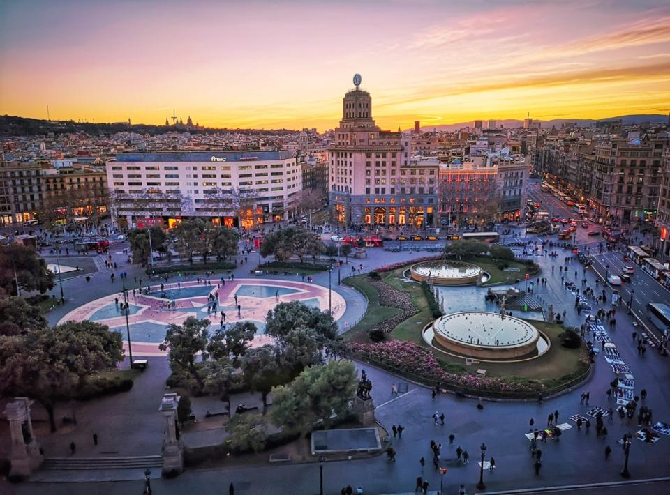 Barcelona’s Placa Catalunya, the heart of the city (Getty Images/iStockphoto)