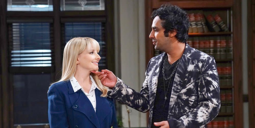 melissa rauch as abby stone, kunal nayyar as martini, night court