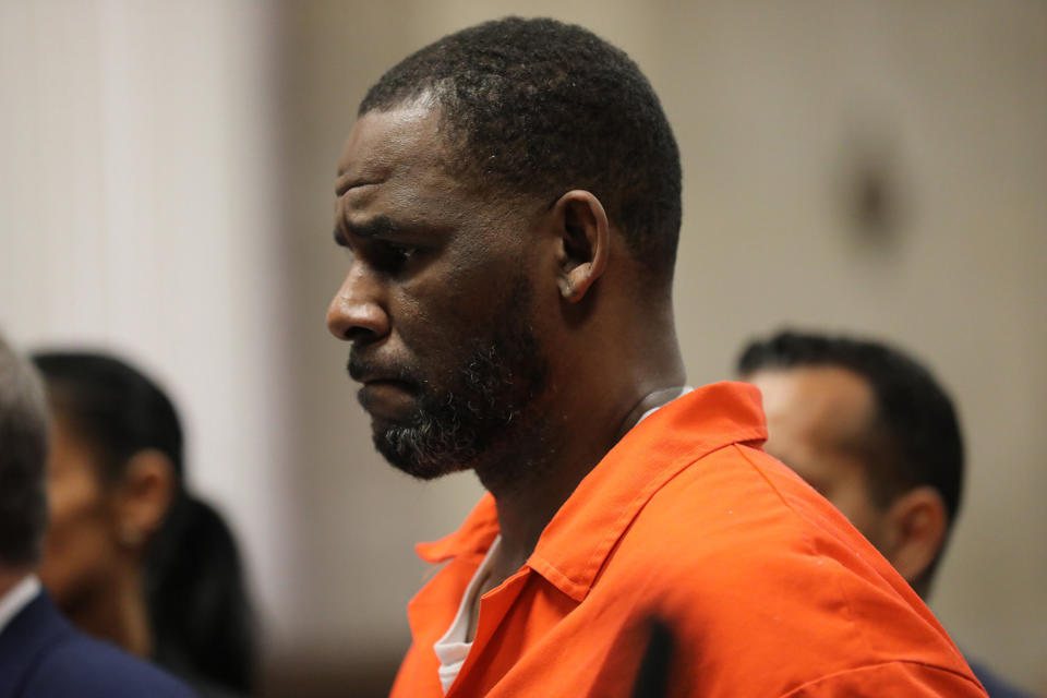 R. Kelly appears during a hearing at the Leighton Criminal Courthouse in Chicago on September 17, 2019. (Antonio Perez/Chicago Tribune/Tribune News Service via Getty Images)