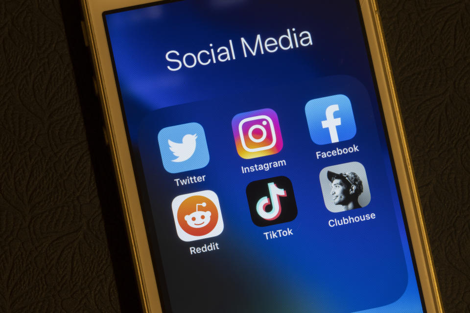 Die großen Social-Media-Plattformen haben in vielen Punkten Nachholbedarf. (Bild: Getty Images)