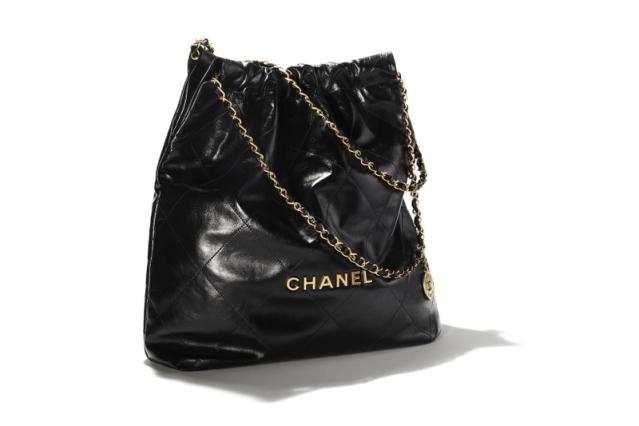 Chanel White Calfskin Chanel 22 Bag