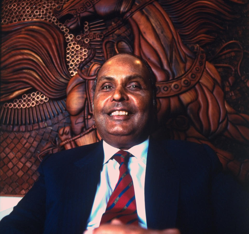 <p>The name needs no introduction as it is behind the creation of one of the most powerful companies in today's India, Reliance Industries. Dhirubhai's journey from a school teacher's son in Gujarat to business tycoon is that of intent and ambition.</p> 