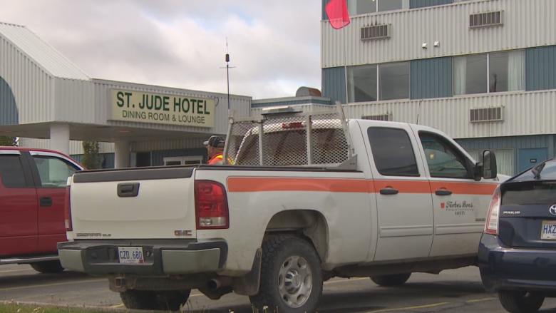 Saskatchewan, Ontario workers killed in Newfoundland transmission tower collapse