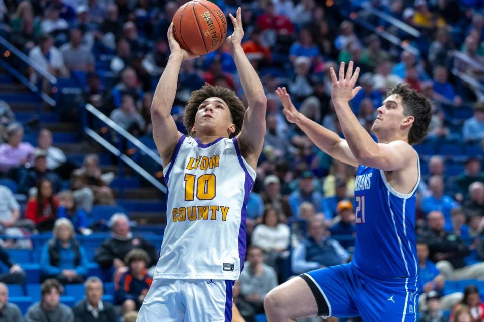 Bray Kirk scored 15 of his 18 points in the second half of the Lyons’ Sweet 16 quarterfinals victory over Adair County on Friday.