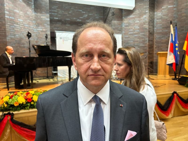Alexander Graf Lambsdorff, Germany's ambassador to Russia, attends a reception at the embassy to mark German Unity Day. German ambassador for talks at the Foreign Ministry in Moscow. Ulf Mauder/dpa
