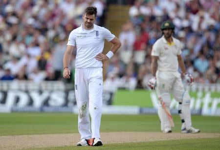 England v Australia - Investec Ashes Test Series Third Test.- Edgbaston - 30/7/15 England's James Anderson before leaving the field after sustaining an injury. Reuters / Philip Brown