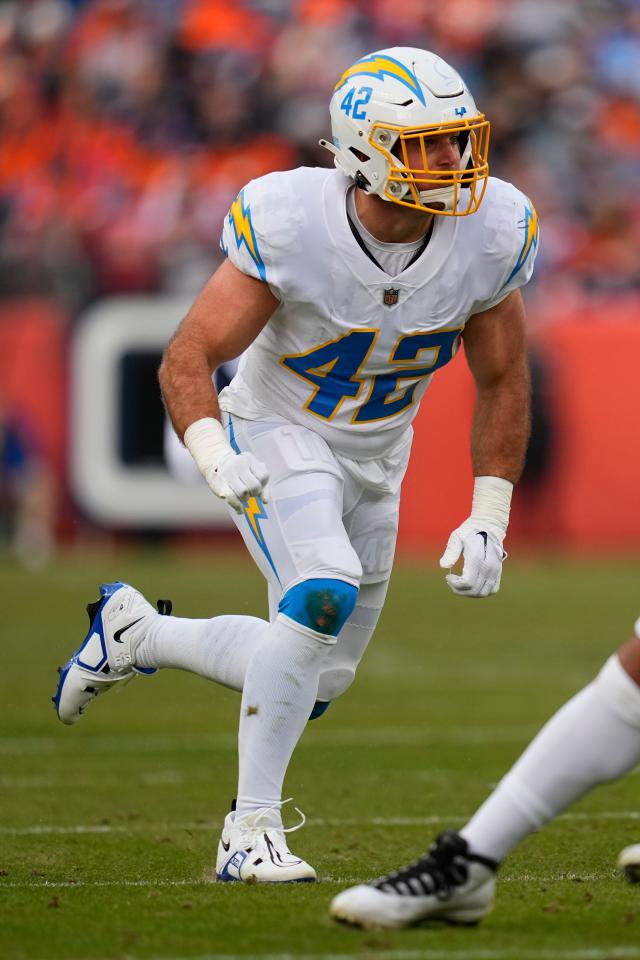 Los Angeles Chargers linebacker Troy Reeder (42) plays against the Denver Broncos during an NFL football game, Sunday, Jan. 8, 2023, in Denver.