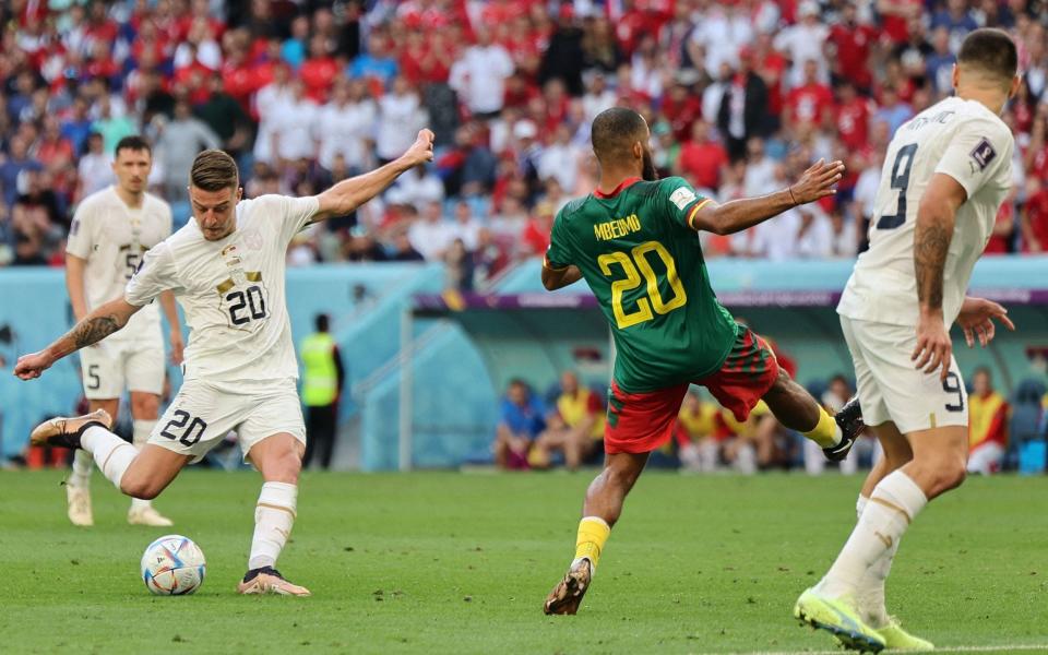 Serbia's midfielder #20 Sergej Milinkovic-Savic controls the ball during the Qatar 2022 World Cup Group G - Giuseppe Cacace/Getty Images