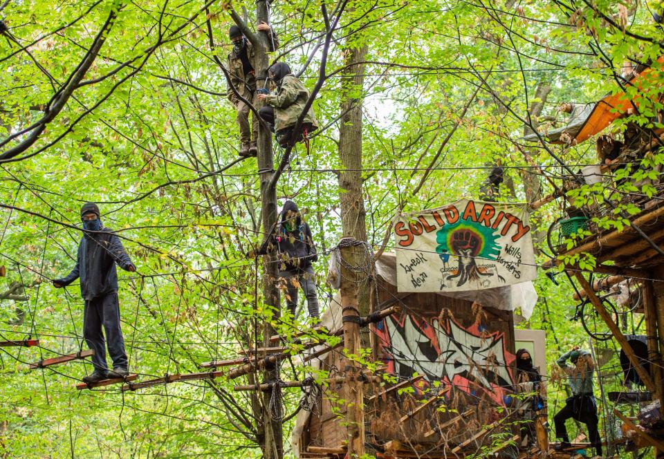 Aktivisten im Hambacher Forst (Bild: Getty Images)