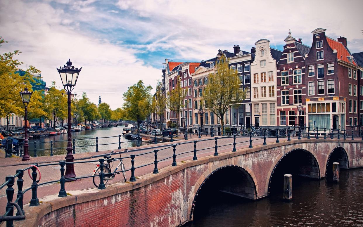 Amsterdam is one of the 15 European capitals - Veronika Galkina - Fotolia