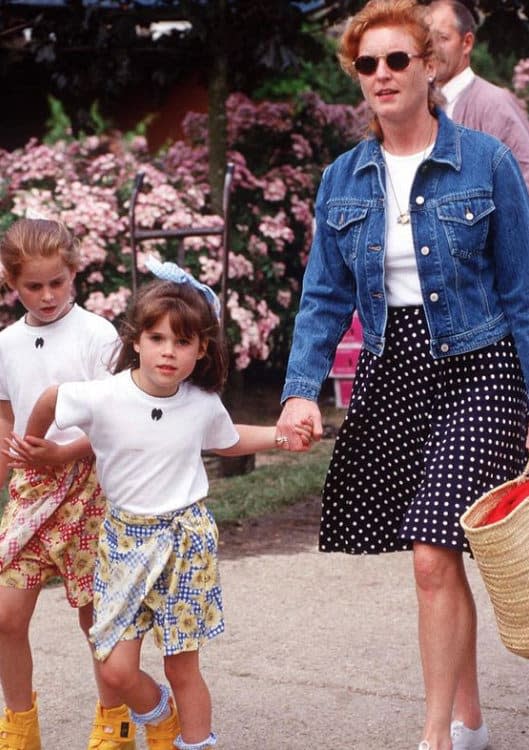 Sarah Ferguson con sus hijas 