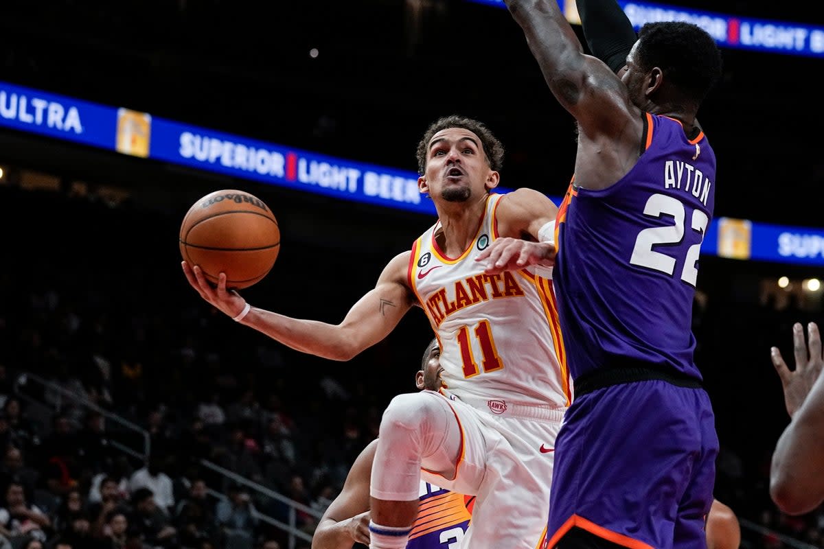 SUNS-HAWKS (AP)