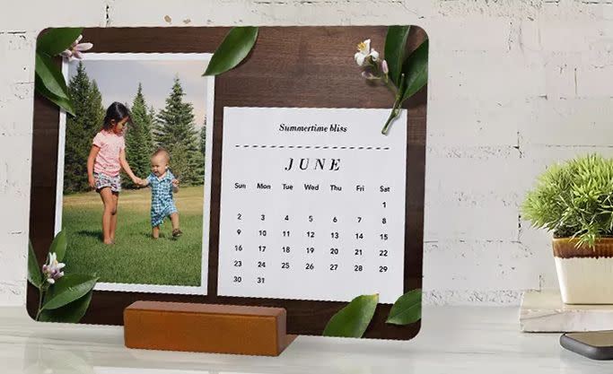 Wood Block Desk Calendar. (Photo: Snapfish)
