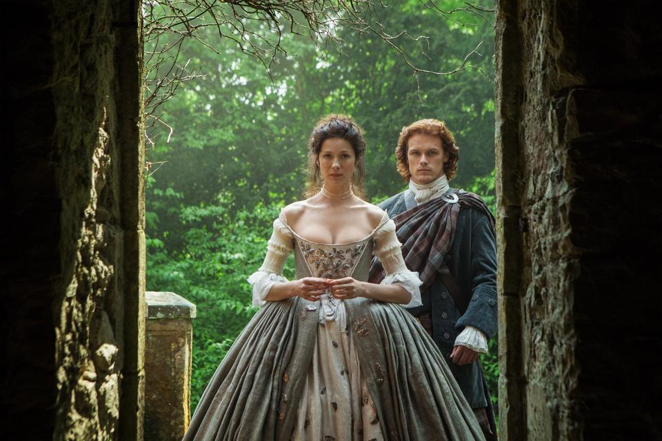 Claire Randall (Caitriona Balfe) and Jamie Fraser (Sam Heughan)