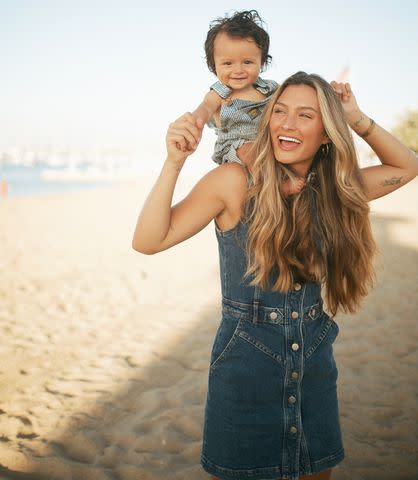 <p><a href="https://www.instagram.com/momentsbyhalle/" data-component="link" data-source="inlineLink" data-type="externalLink" data-ordinal="1">Halle Keeth</a></p> Chloe Molina and son Ezra