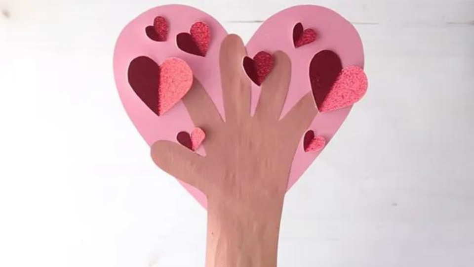 Valentine's Day crafts for kids: Handprint tree