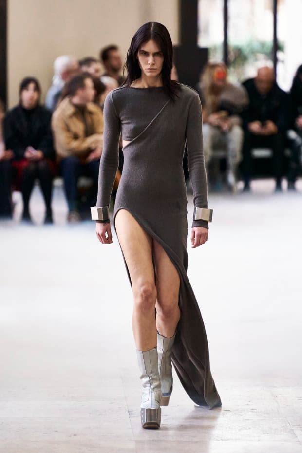 <p>A look from Rick Owens's Fall 2020 collection. Photo: Imaxtree</p>