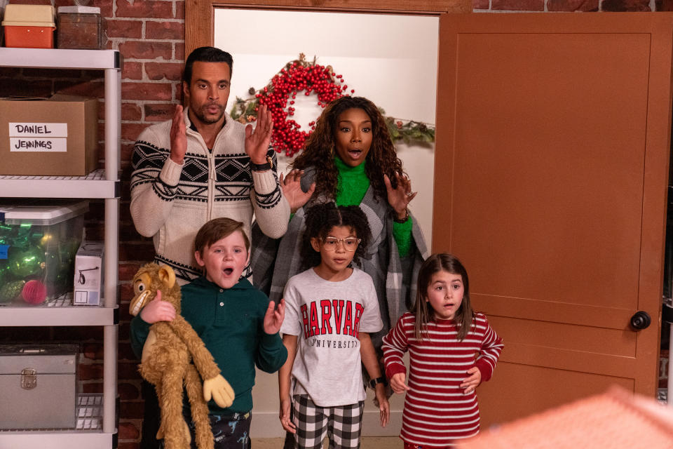 Matt Cedeno as Valentino, Wyatt Hunt as Grant, Madison Validum as Beatrix, Brandy Norwood as Jackie, Abby Villasmil as Dora in Best. Christmas. Ever!