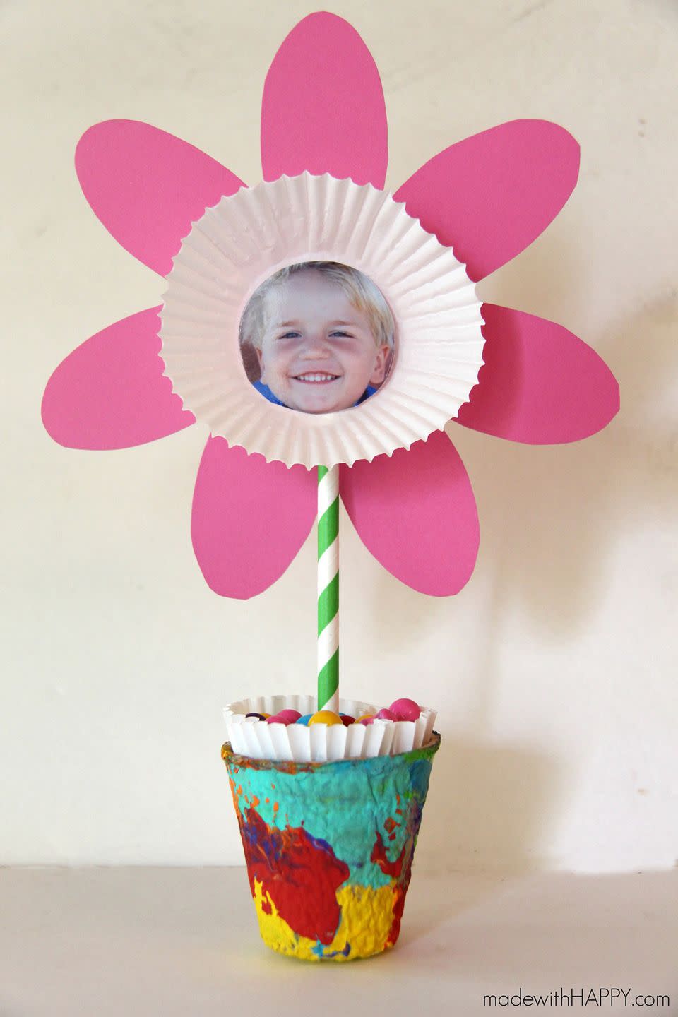 pink, pinwheel, wheel, automotive wheel system, child, birthday, flower, party, plant, flowerpot,